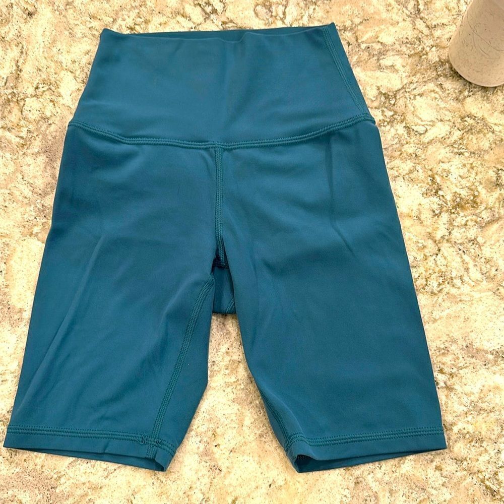 🚴‍♀️ Athleta Transcend 7” Bike Shorts - Teal, Size XXS
